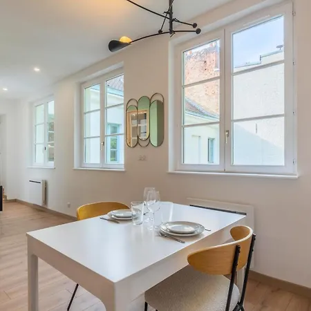 Avec Parking, Vieux Лилль