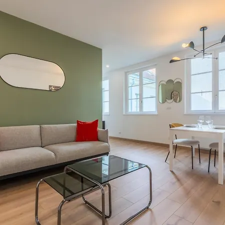 Avec Parking, Vieux Appartement Lille