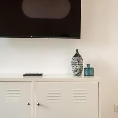 Appartement Avec Parking, Vieux