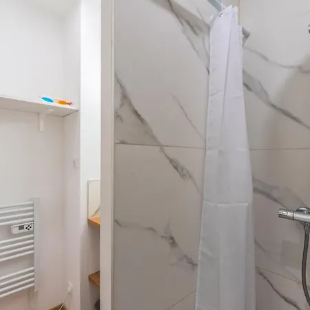 Avec Parking, Vieux Lille